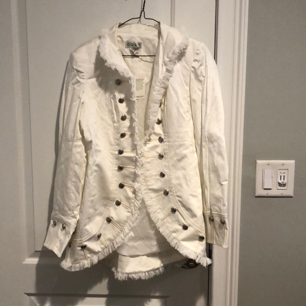 Women’s unique white blazer, size 8